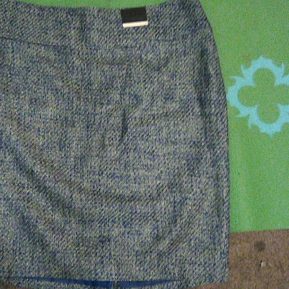 Textured skirt